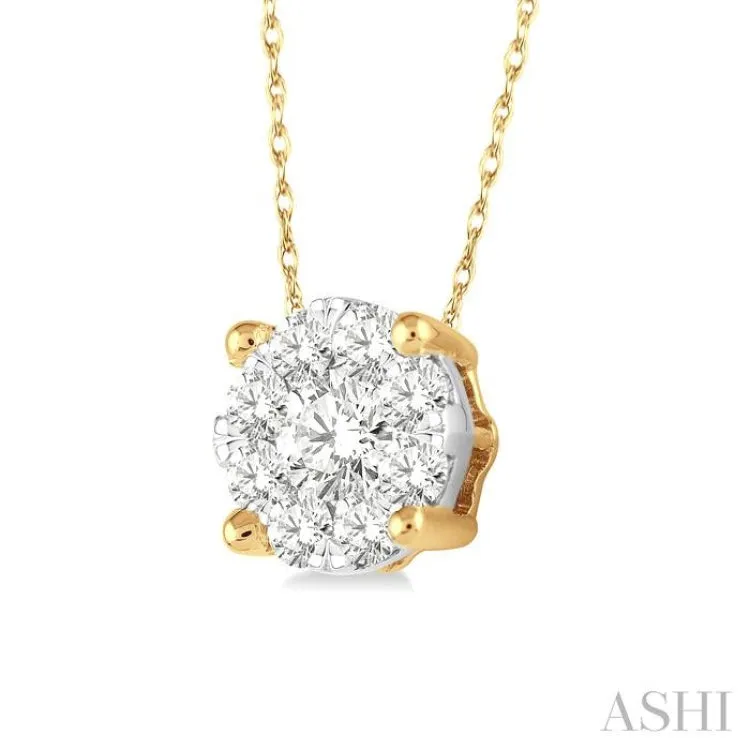 1/8 Ctw Lovebright Round Cut Diamond Pendant in 14K Yellow and White Gold with Chain