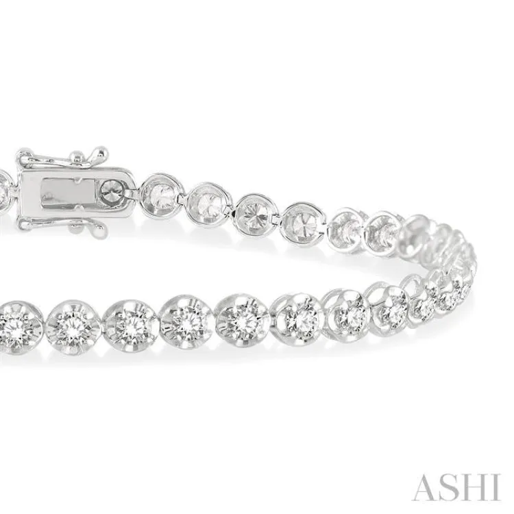 3 Ctw Round Cut Diamond Illusion Bracelet in 10K White Gold