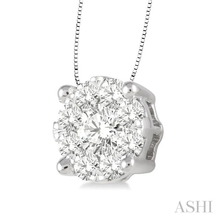 3/4 Ctw Lovebright Round Cut Diamond Pendant in 14K White Gold with Chain