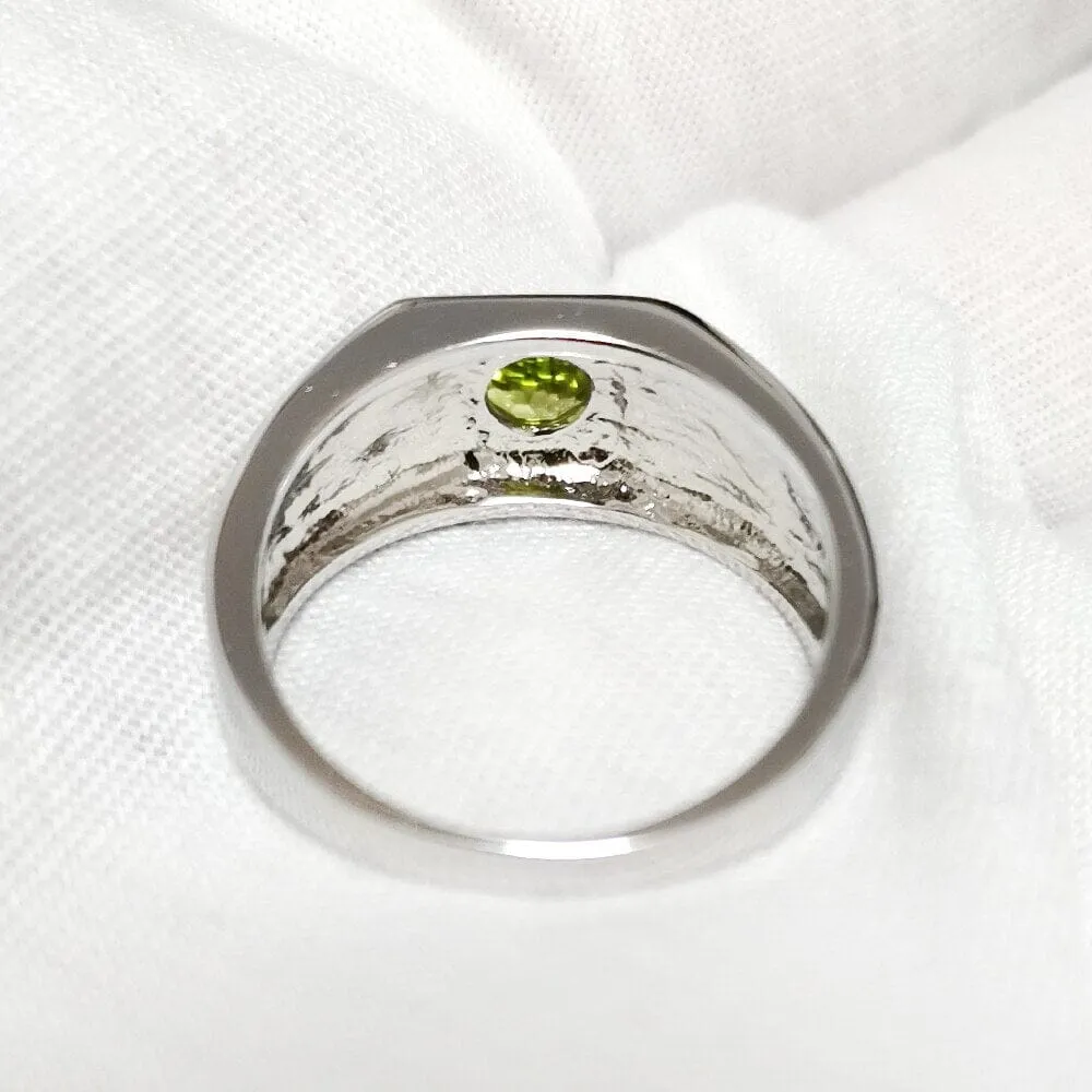 5.5mm Peridot Gemstone 925 Silver Ring