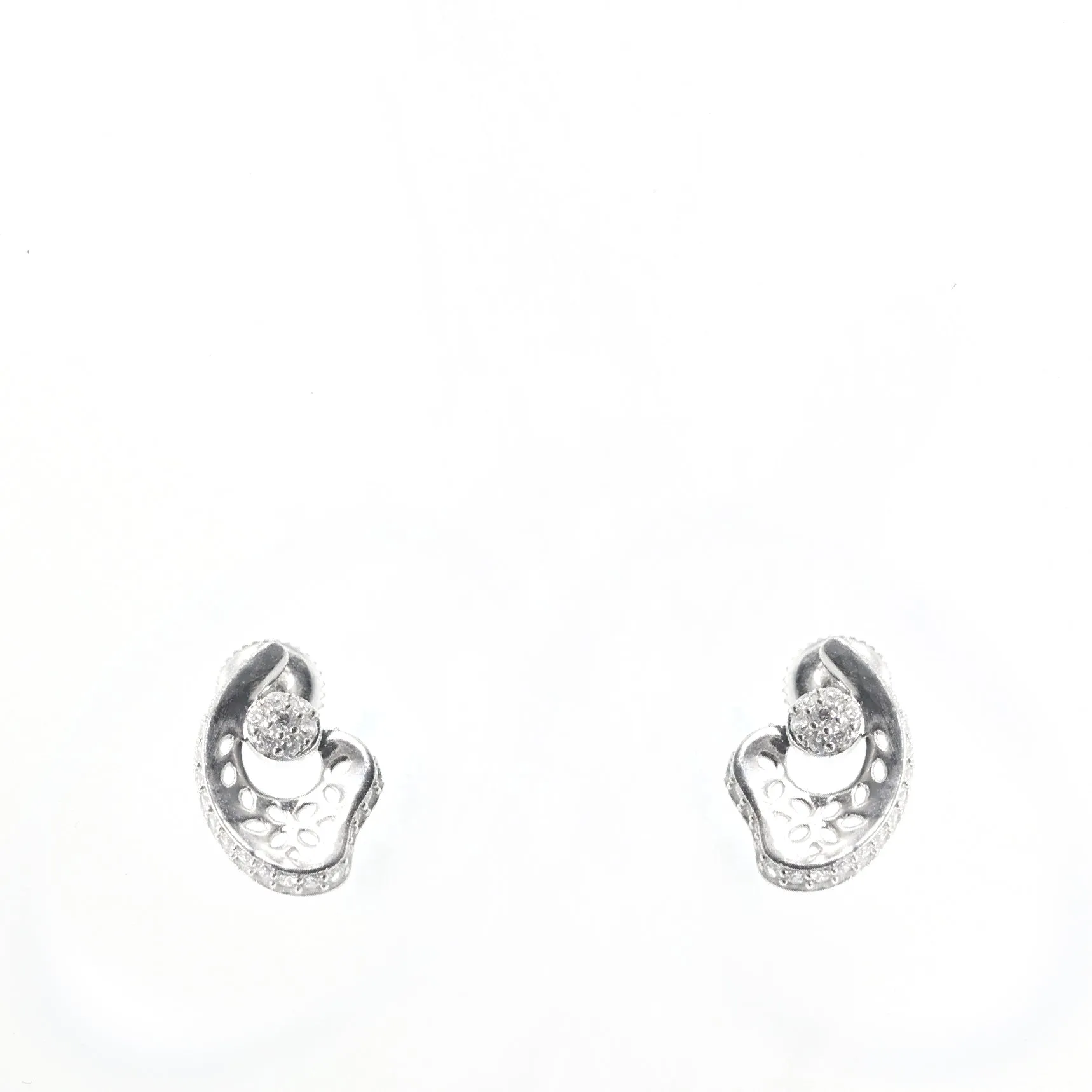 Elegant 925 Silver Pendant and Earrings