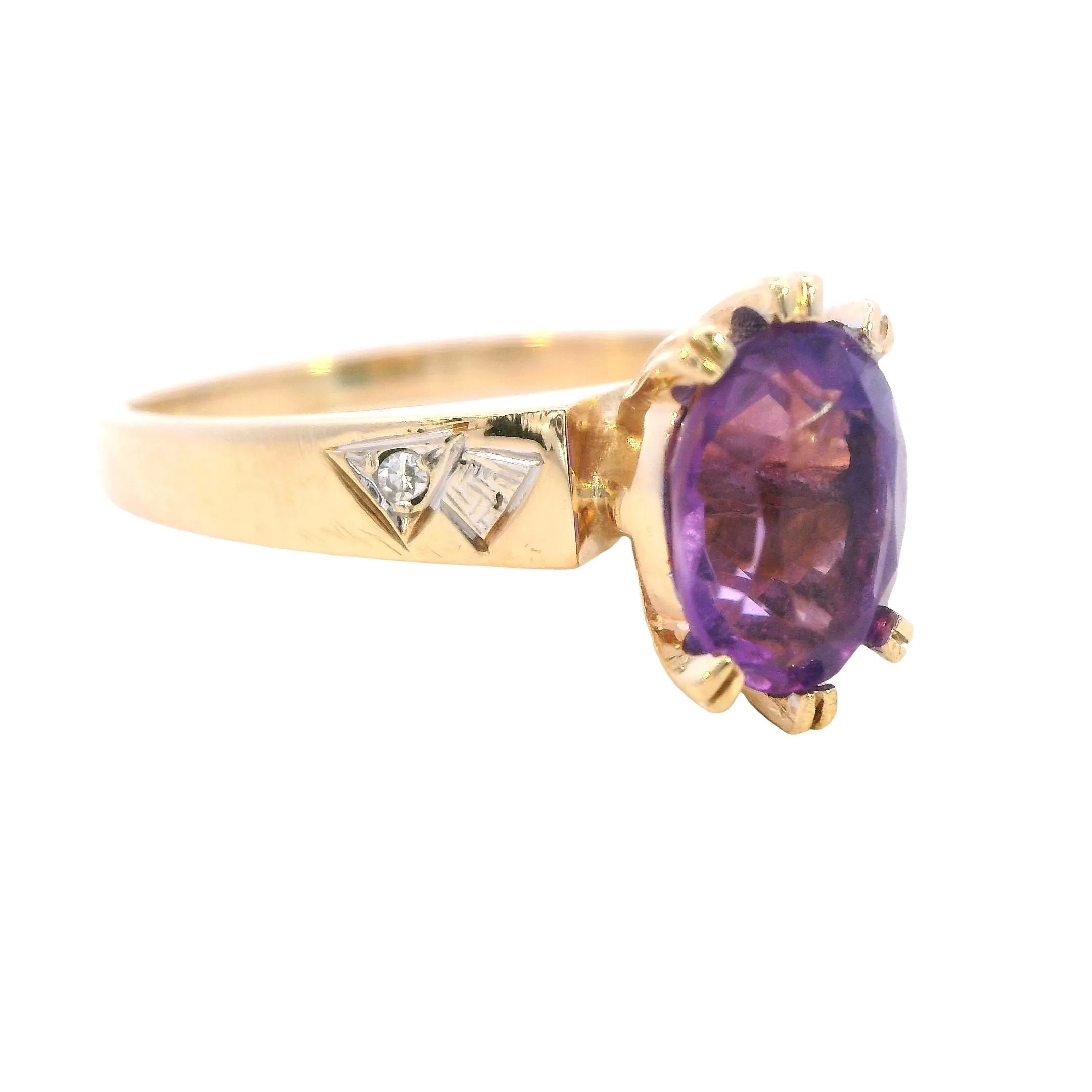 Elegant 9ct Yellow Gold Amethyst & Diamond Ring