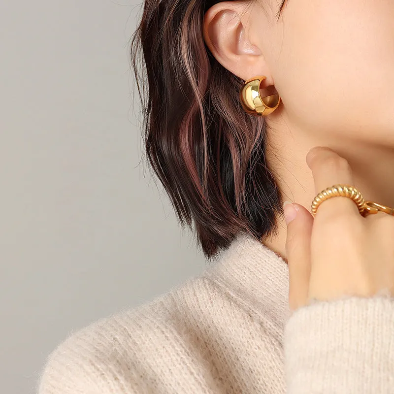 Elegant Gold-Plated C-Shaped Earrings for Wholesale Jewelry Retailers