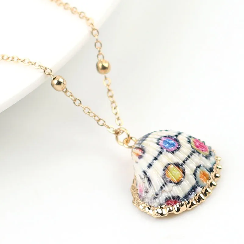 New Painted Shell Necklace Choker For Women Bohemian Shell Cowrie Pendant Necklace Female Fashion Beach Jewelry 2021