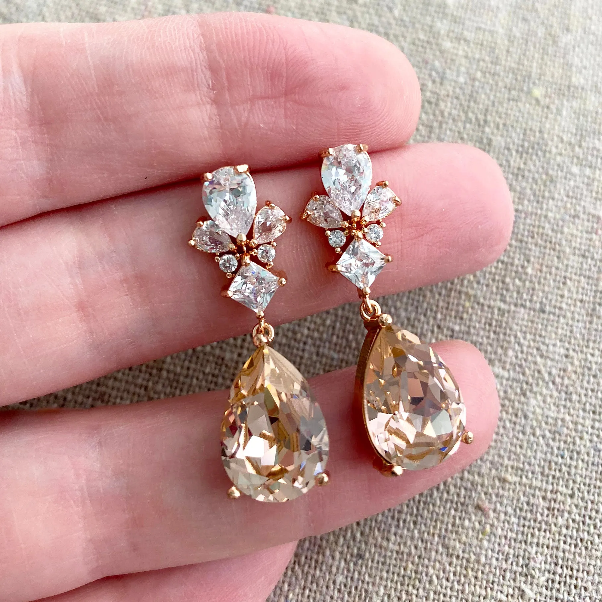 Pear Royal Dangling Post Earrings