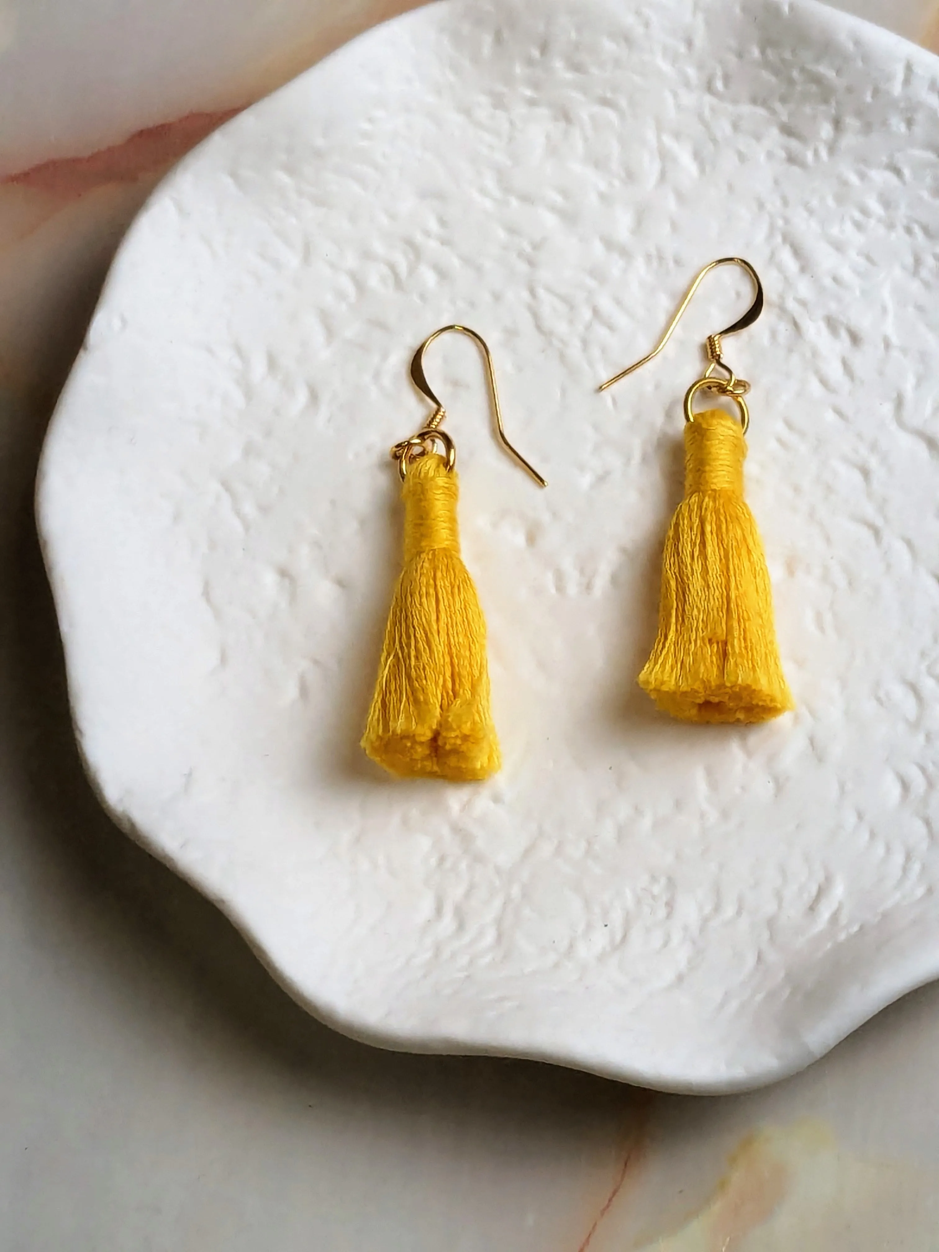 "Lia Mini" Plain Boho Tassel Earrings