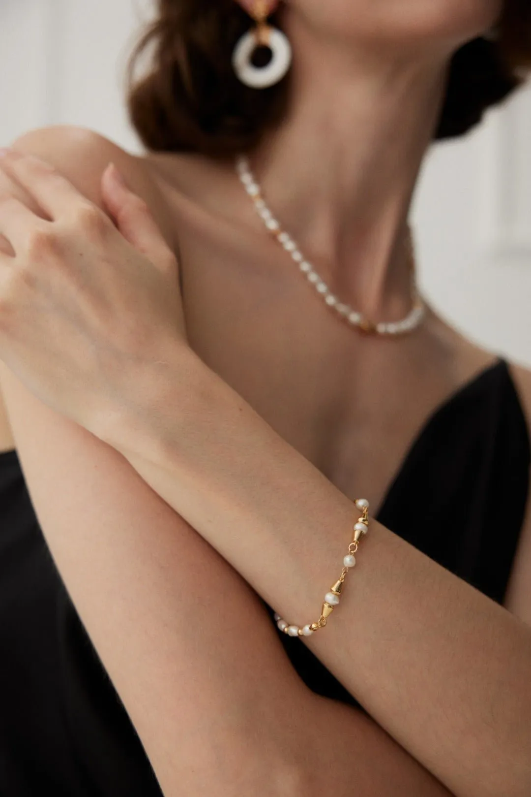 Spliced Irregular Pearl Bracelet