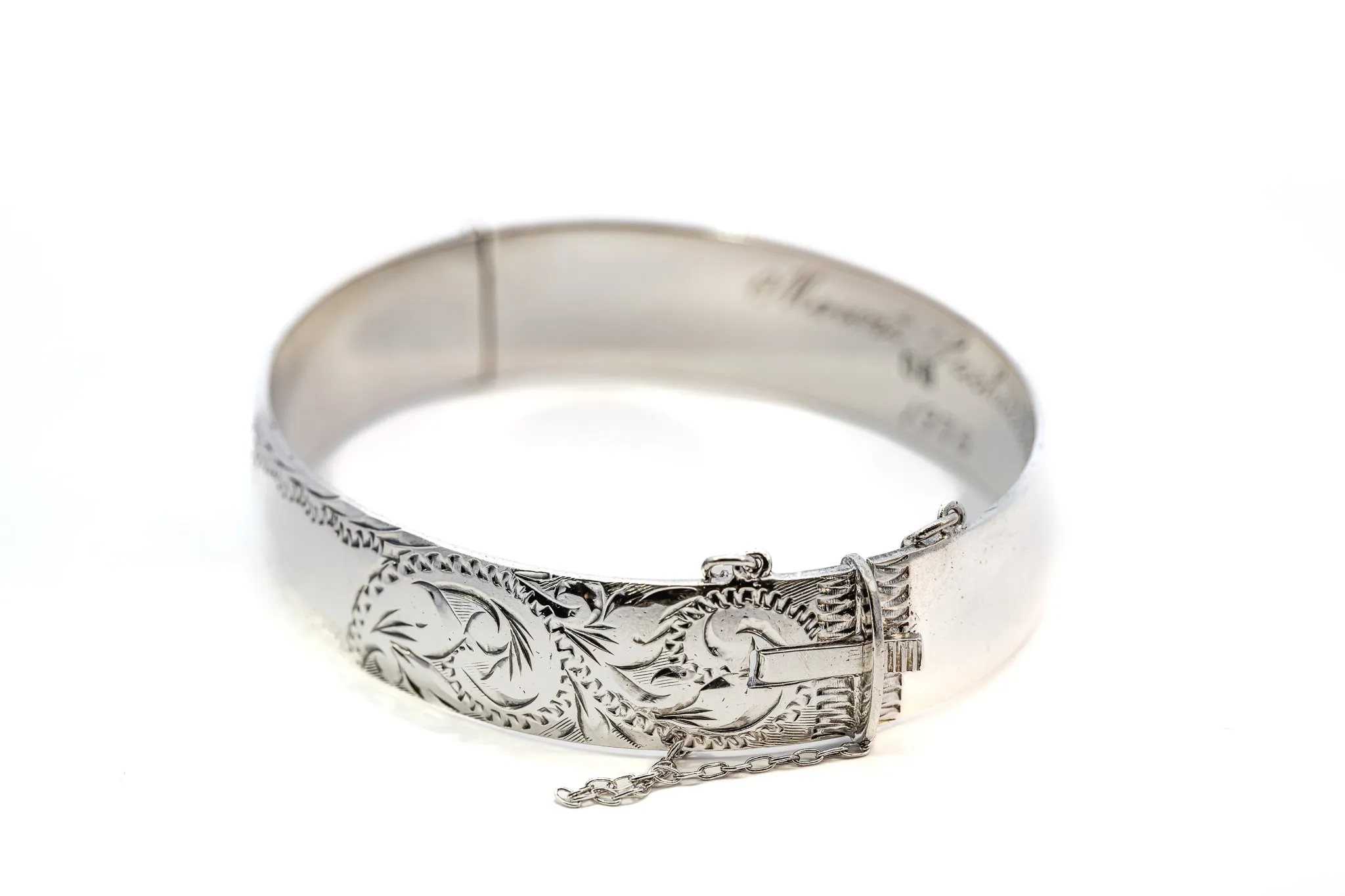 Stunning Silver Bangle: Unique Engraving