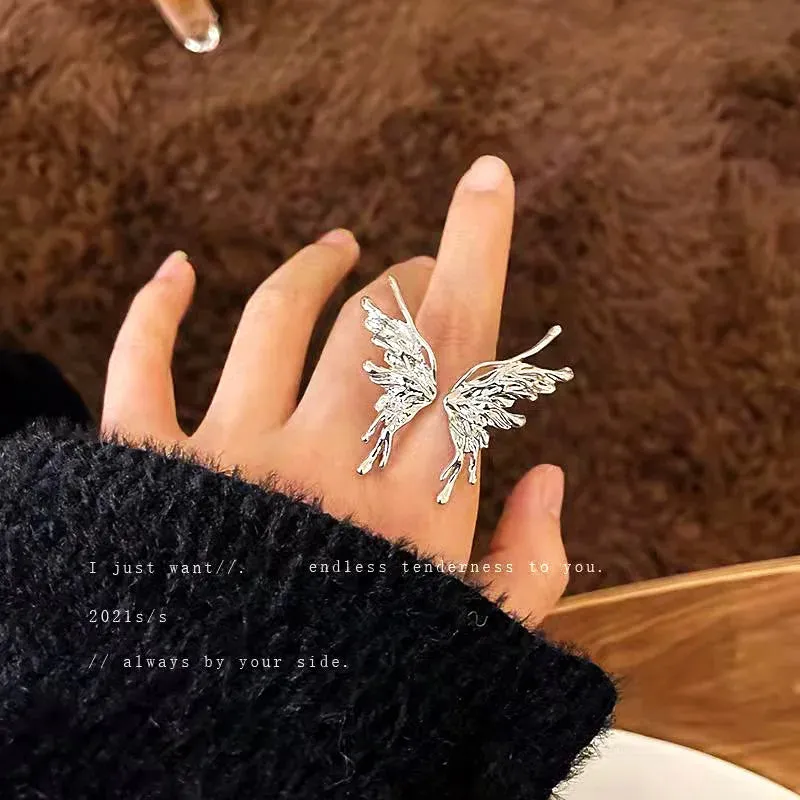 Trendy Shining Butterfly Crystal Acrylic Fashion Hand Accessories Jewelry Ring